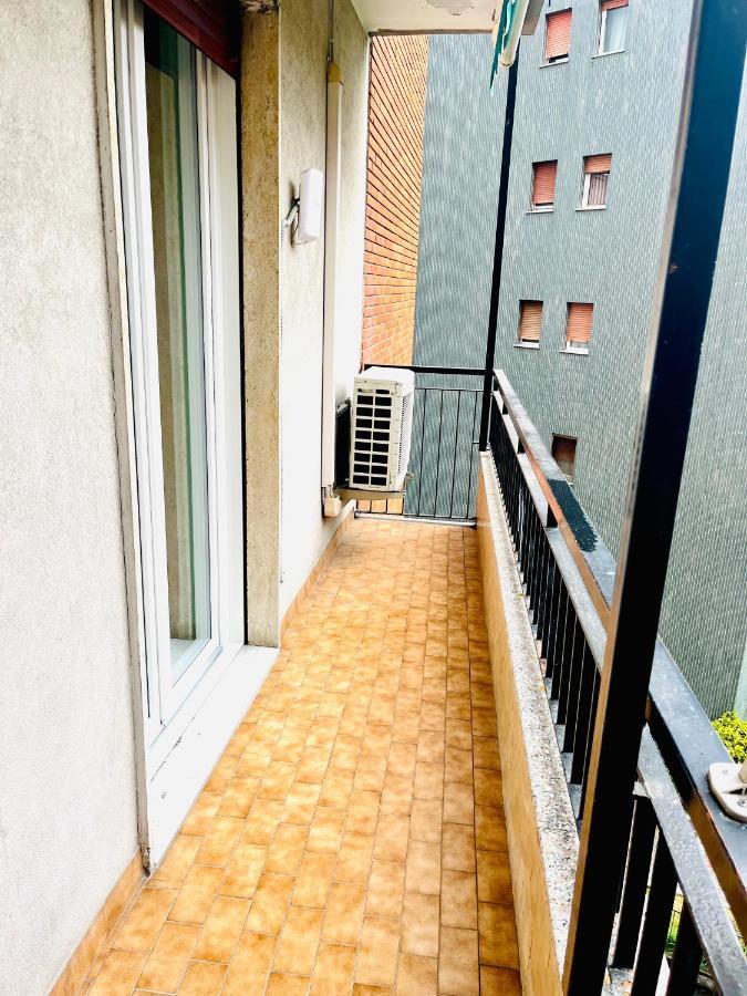 Grazioso Bilocale A 100 Mt Dalla Metropolitana Sesto San Giovanni Exteriör bild
