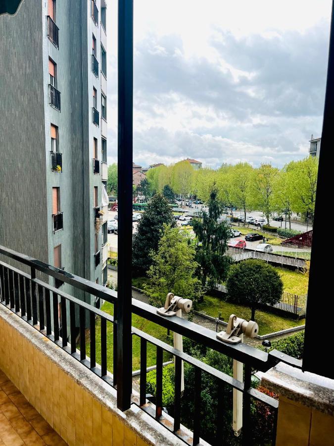 Grazioso Bilocale A 100 Mt Dalla Metropolitana Sesto San Giovanni Exteriör bild