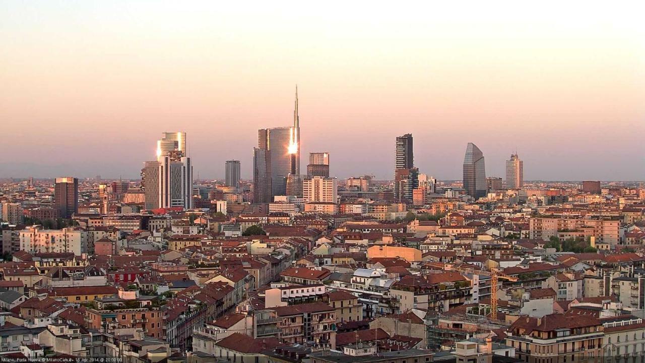 Grazioso Bilocale A 100 Mt Dalla Metropolitana Sesto San Giovanni Exteriör bild